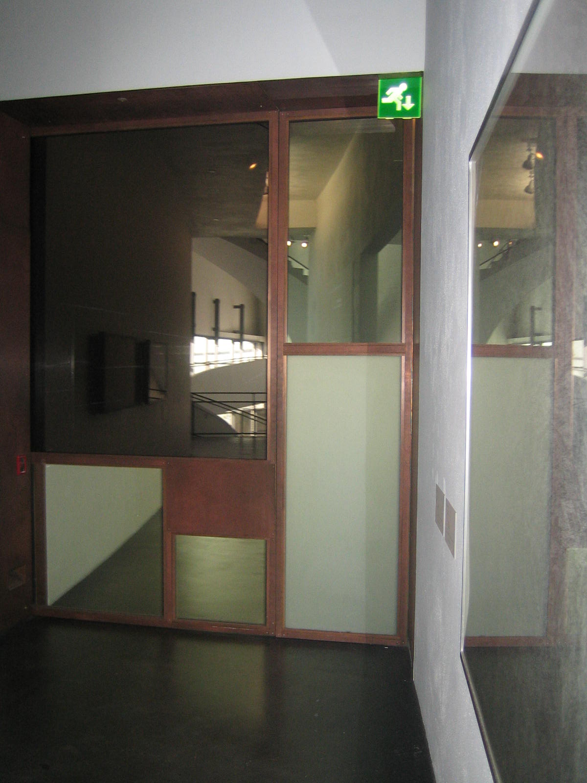 [IMG_2250.JPG]