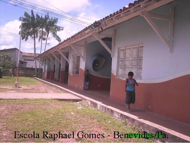 Escola Rafael Gomes