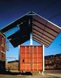 Refugio con paneles solares