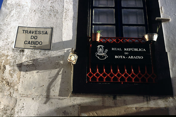 [Botabaixo3+copy.jpg]