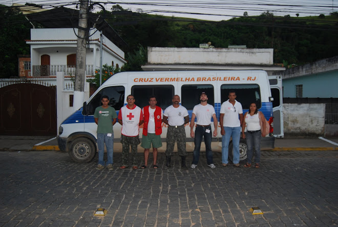 equipe de voluntários Cruz Vermelha