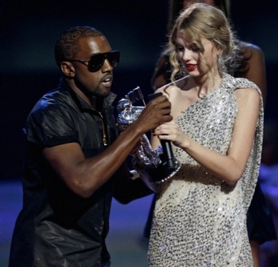 Kanye West Taylor Swift on Kanye West Volta Aos Palcos Ap S Um Longo Jejum De Sumi O