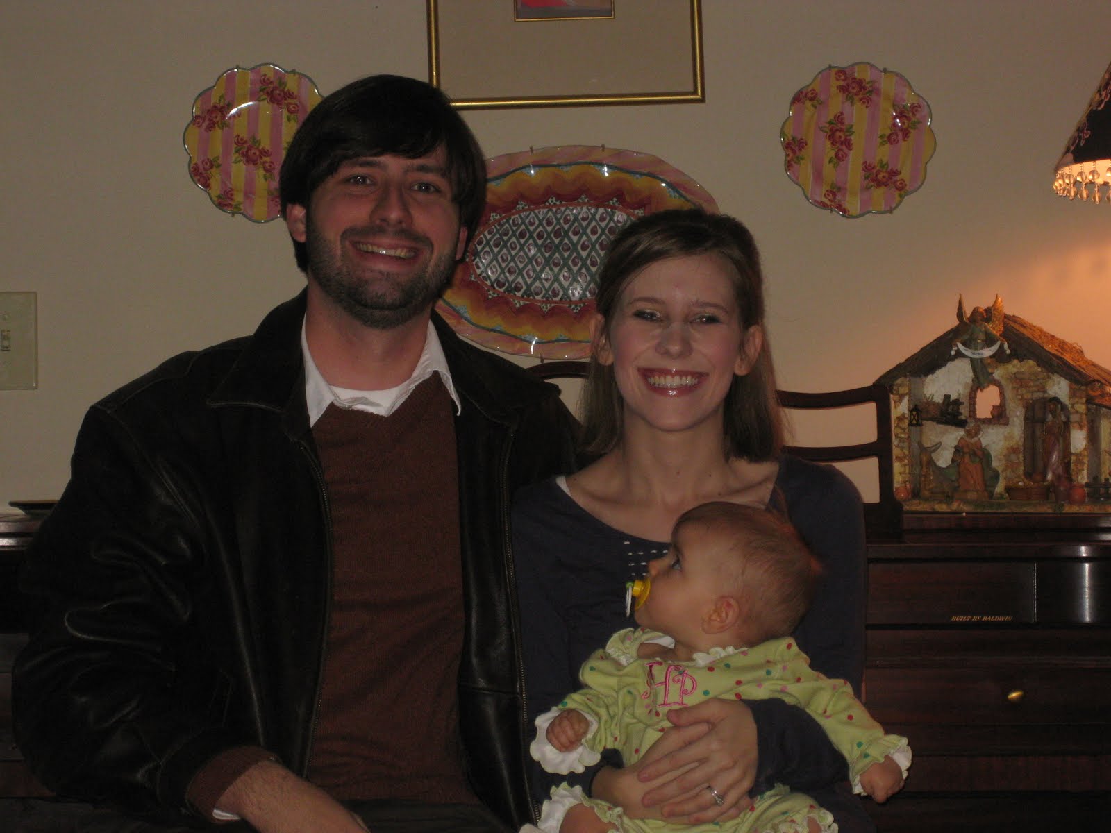 [Family+Picture+(December+13,+2009)_20091213_001.JPG]