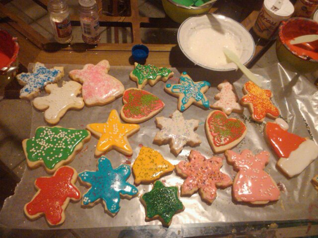 Christmas pastel wallpapers treats cookies glorious pink holiday mobile ornaments Sprinkled with Memories