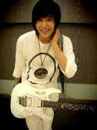 CHOI JONGHUN-LEADER/GUITARIST-