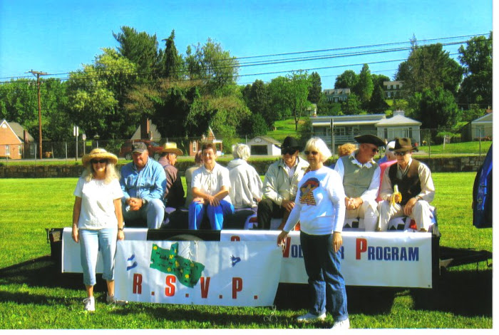 GRSVP Volunteers at the Pearisburg Bicentennial Parade