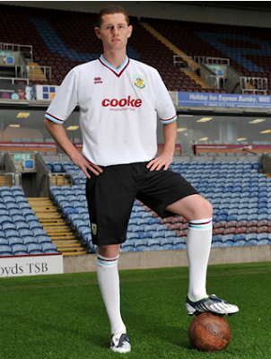 Burnley Away Shirt 2009/10