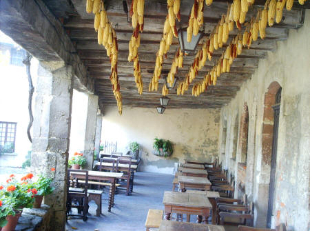 [3perouges3patrimoine.JPG]