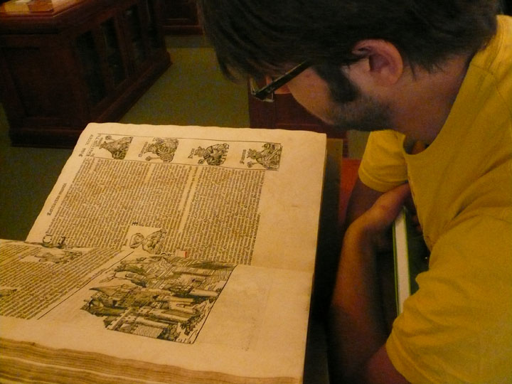 Museum And Material Cultures Exhibiting The Gdr 2010