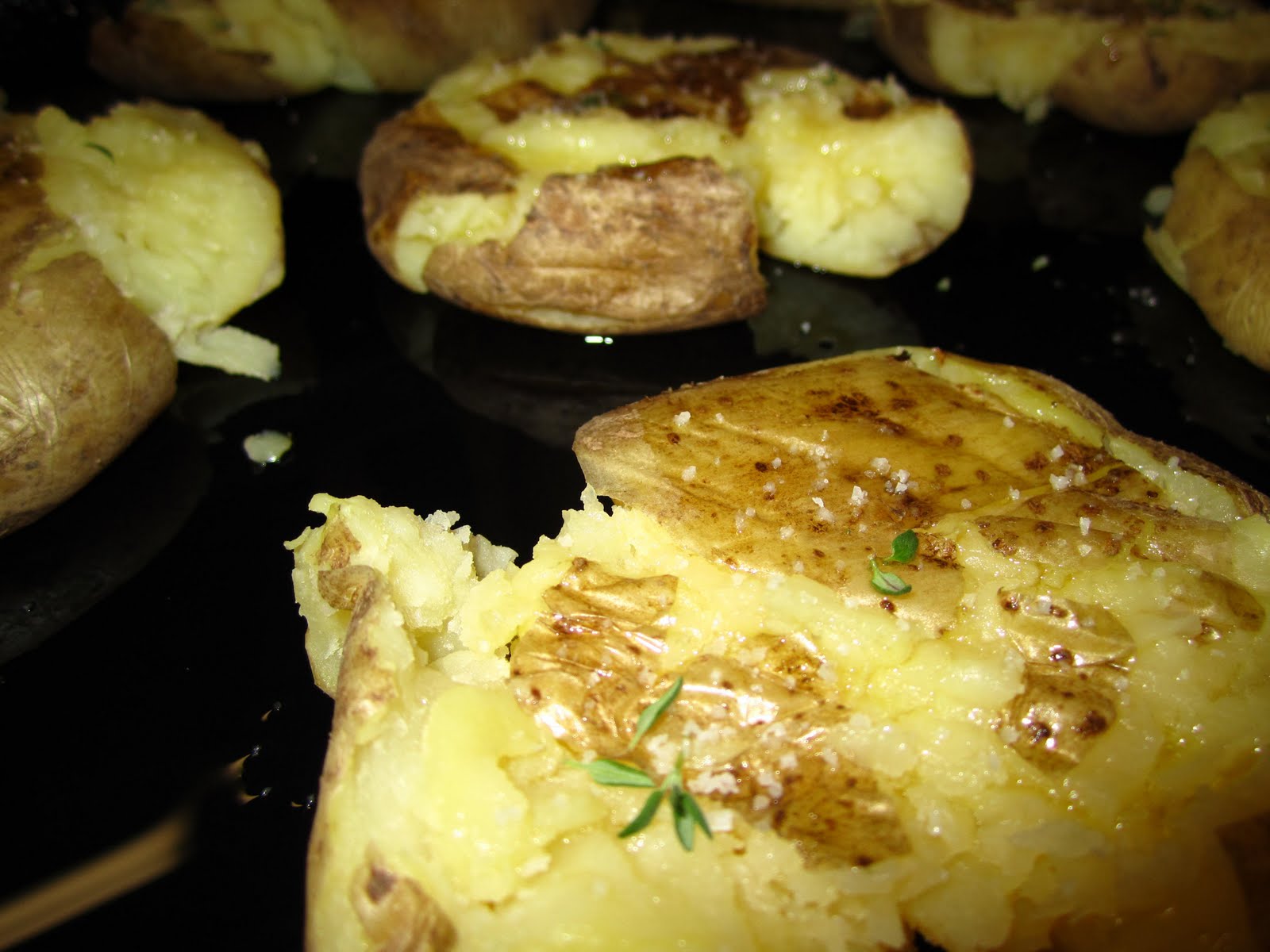 Patatas aplastadas con parmesano - Superpilopi
