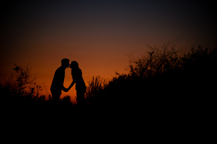 [sunset+kiss.jpg]