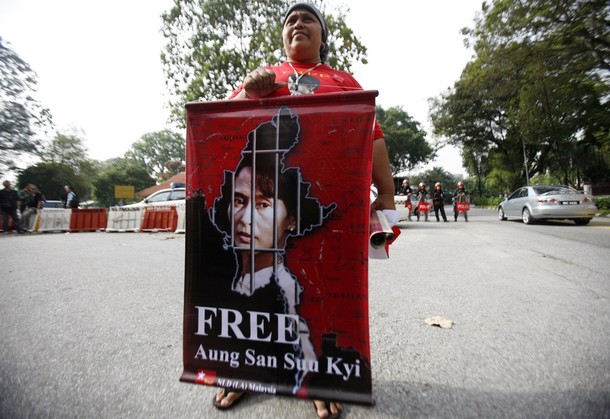 [embassy+in+Kuala+Lumpur+AP.jpg]