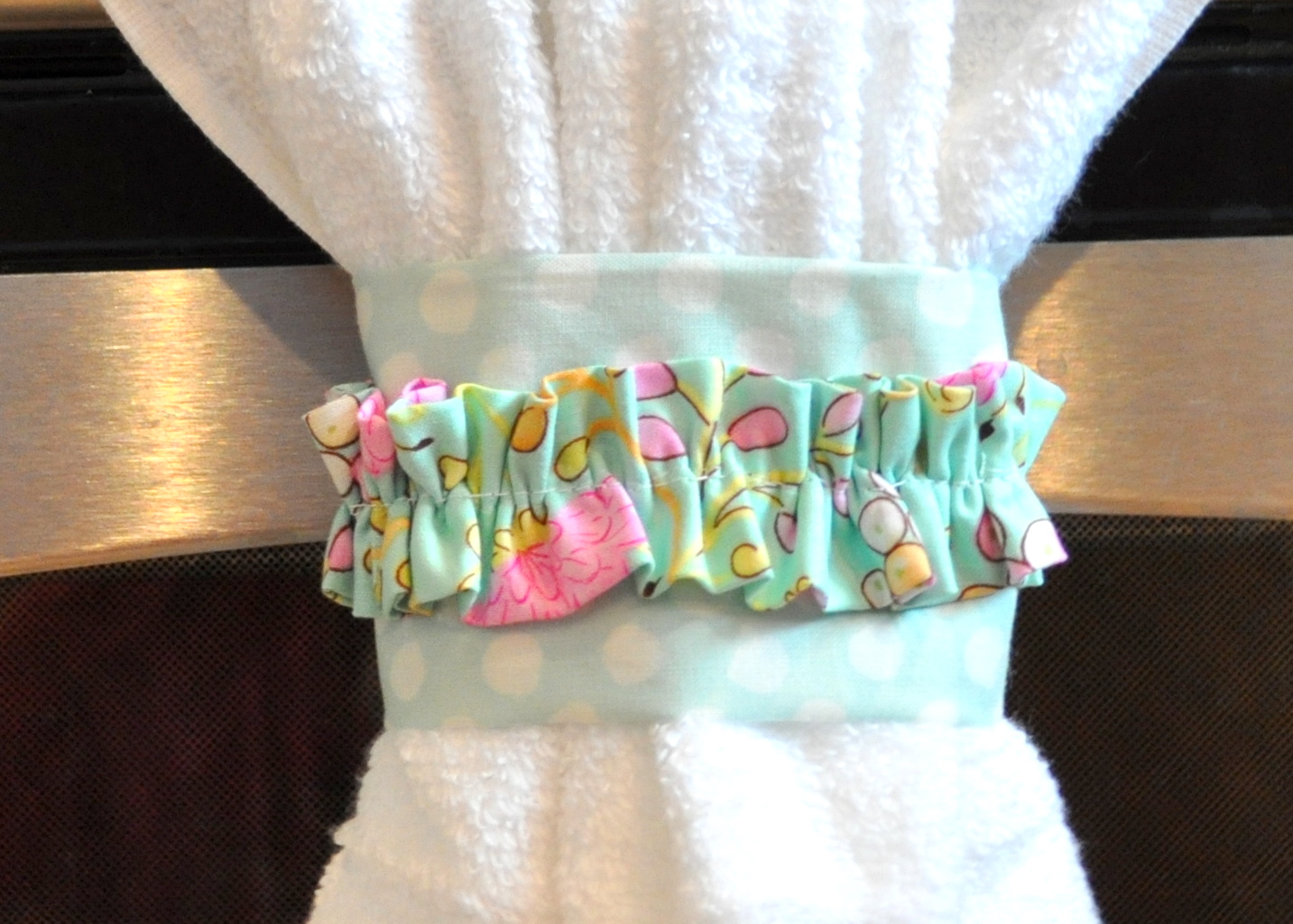 Sassy Sanctuary Dish Towel Belts