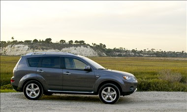 Mitsubishi Outlander 2009 2010: Reviews and Specs