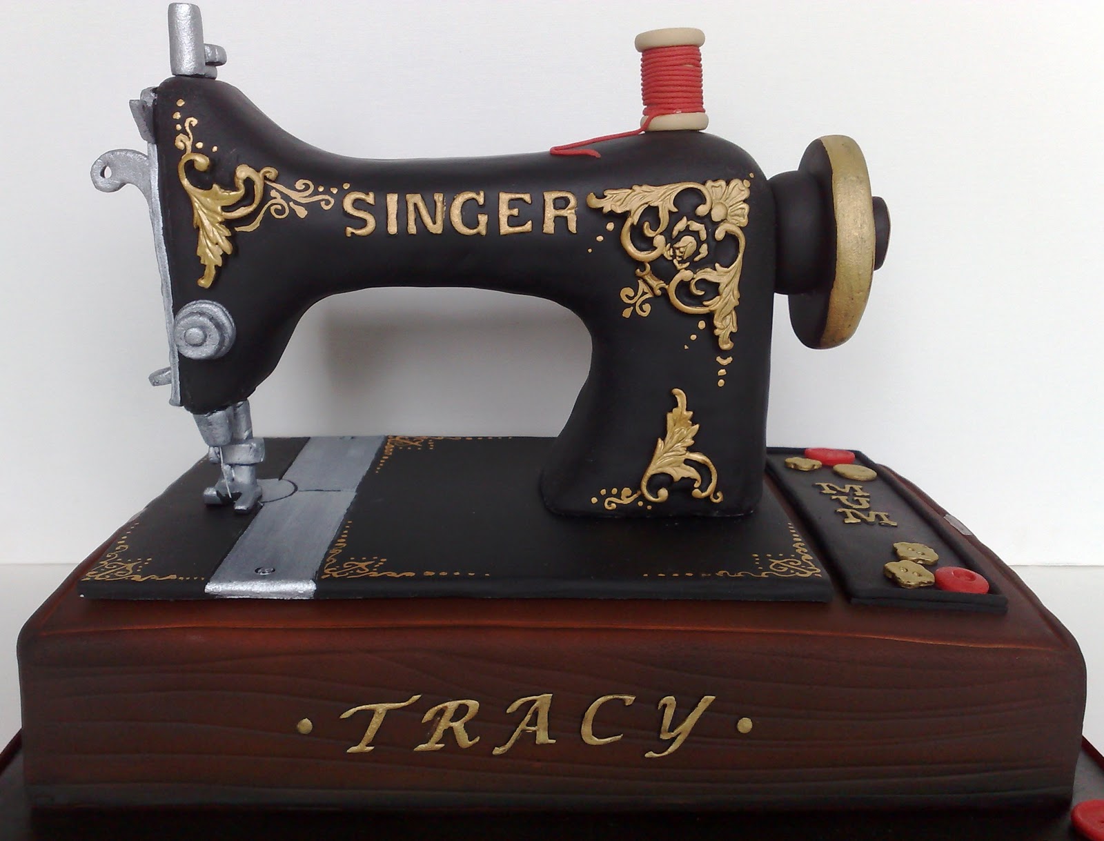 Small things iced vintage sewing machine 2 Small things iced vintage sewing machine 2