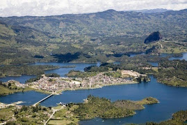 guatape vista desde arriba