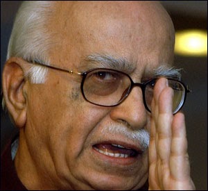 Advani challenges PM to TV debate