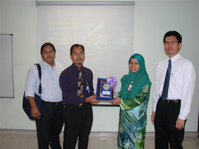 [DSC02570+(Small).JPG]