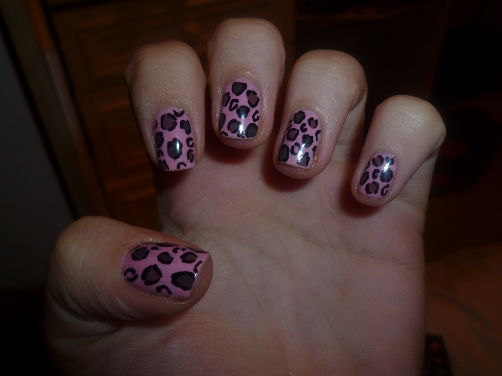 [Colours used - base colour: Barry M Nail Paint in Pink Ice Cream, leopard