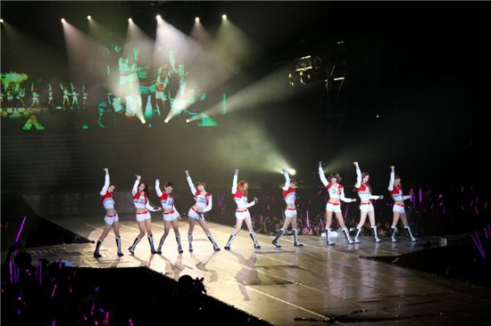  girl group flew into Taiwan last week for the concert "The 1st ASIA TOUR 