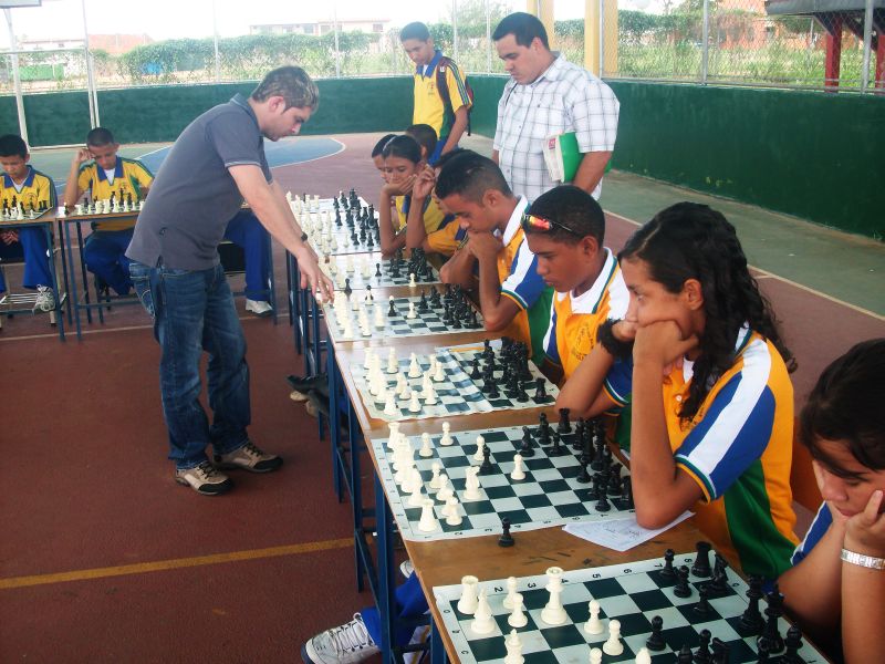 TORNEO TEMÁTICO VARIANTE DRAGÓN ACELERADO AJEDREZ ON LINE ~ Ciudad Bolívar  Chess