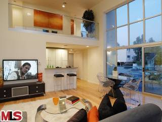 1029 Vista West Hollywood condo 1029 Vista West Hollywood condo
