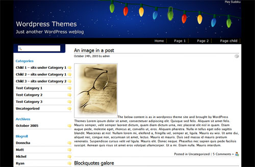 Snowy Christmas theme is a two-columns, fixed width theme.