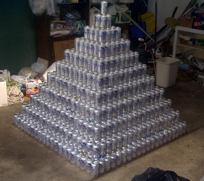 [Image: Pyramid+beer+cans.jpg]