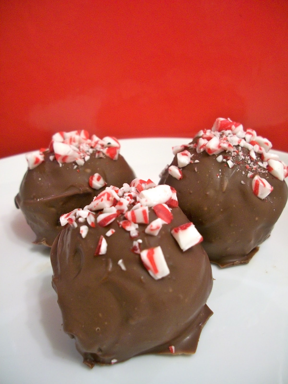 Brooke Bakes : Christmas Cake Balls (Rudolph and Candy Cane)