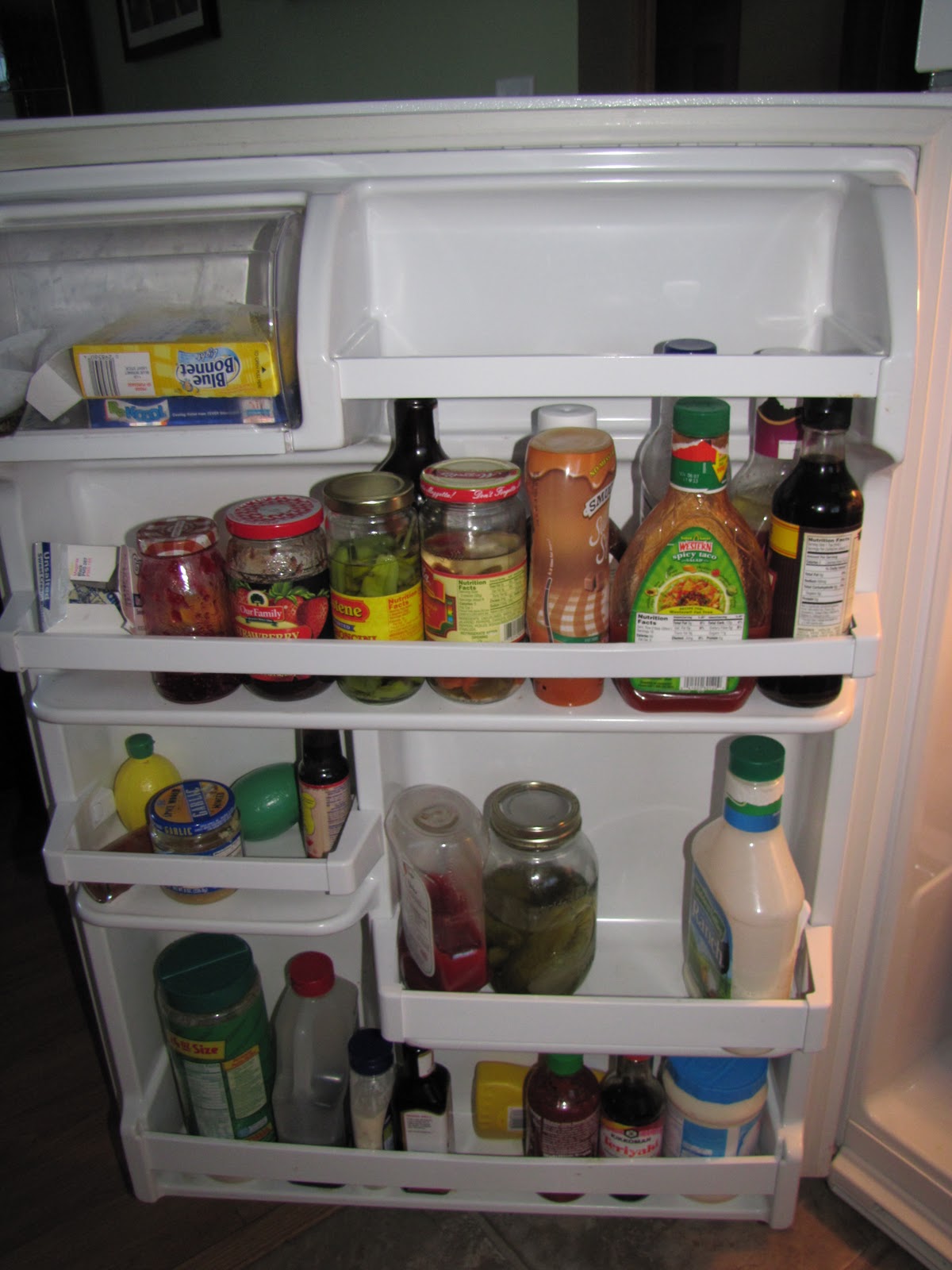 Sustainably Chic Designs ORGANIZATION The Fridge Day 16