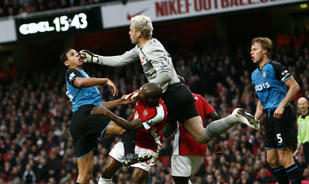 Manuel Almunia - Arsenal #1 - Match Attax Premier League 2010-11