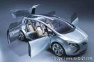Opel Flextreme, un coche futurista y ecológico con patinete