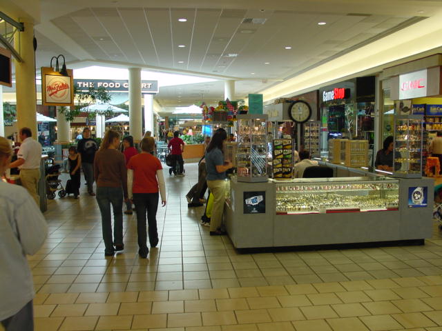 [mall+shoppers.Jpg]
