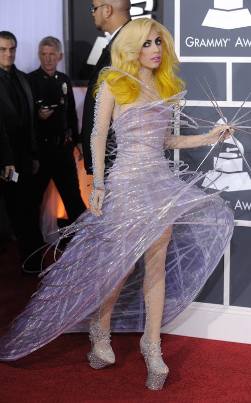 [Grammy+Awards+-+Lady+Gaga+Fashion+05.jpg]