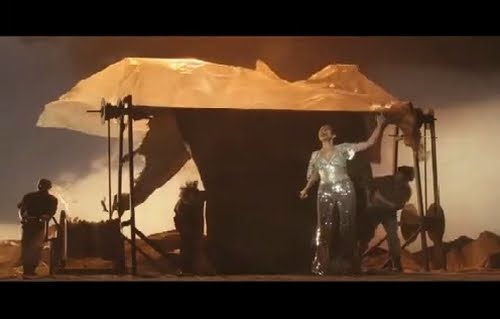 [Sade+-+Soldier+of+Love+13.jpg]