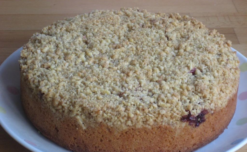 ♥ The Goddess's Kitchen ♥ Blackberry and Apple Cake