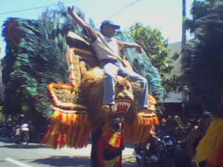 Seni dan Budaya