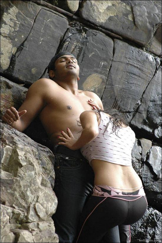 [sneha_ullal_04.jpg]