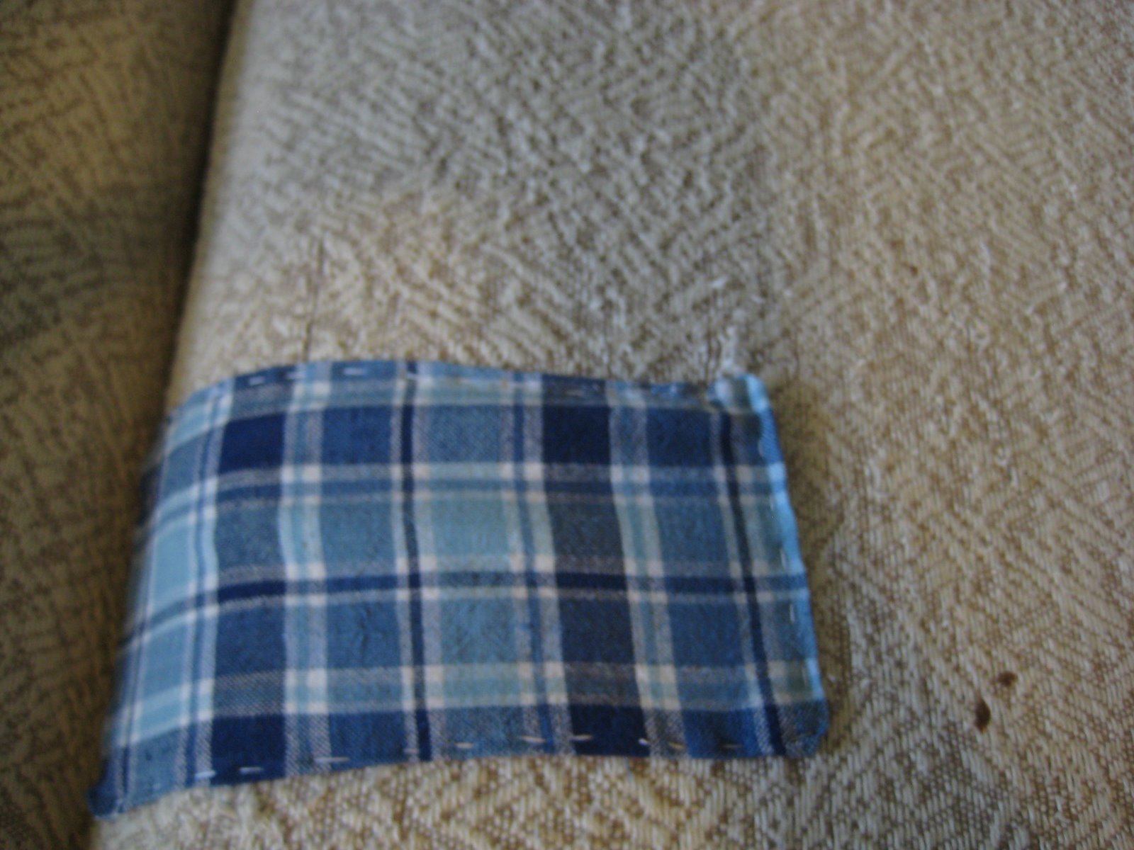 I Wonder Woman How to Patch a Couch