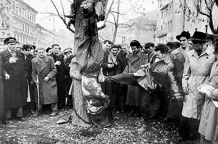 Будапешт,1956 год,казнь сотрудников госбезопасности. 