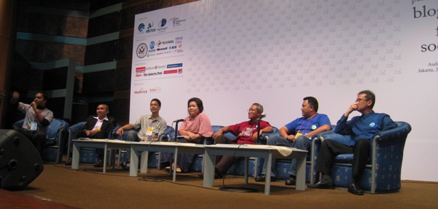 [ATG+disamping+pak+Menteri.JPG]