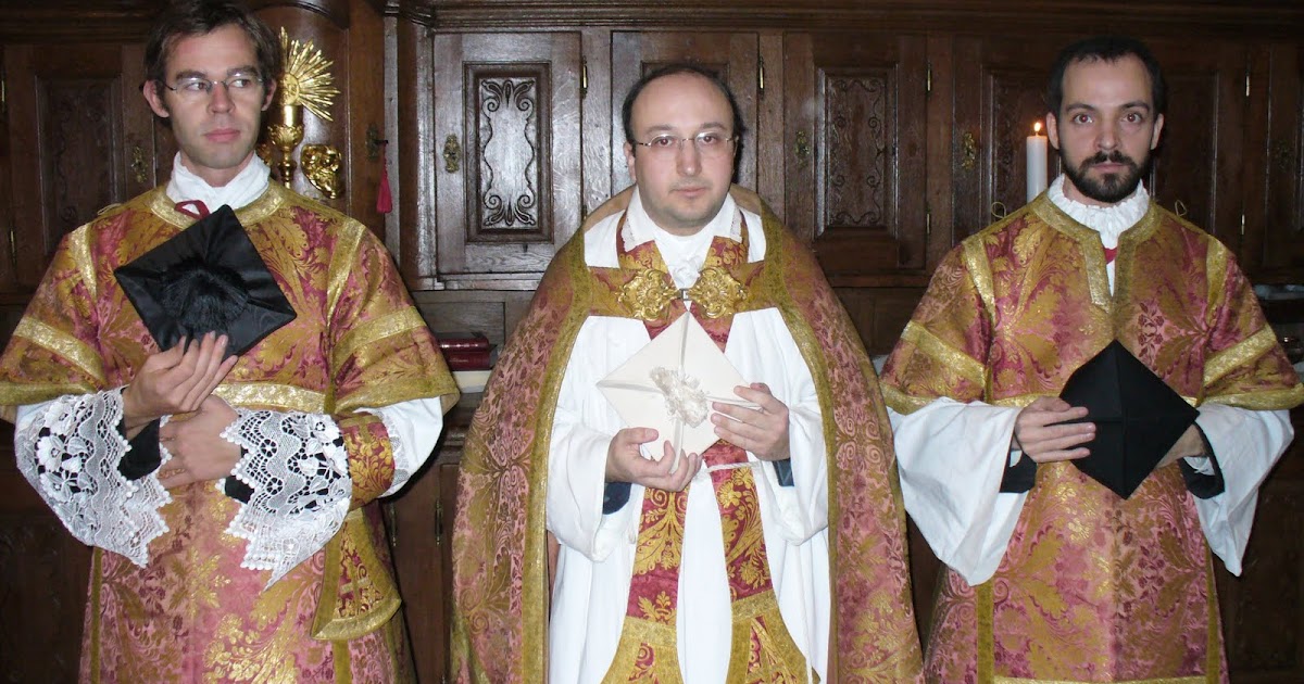 New Liturgical Movement Rose Vestments from Hungary and Others