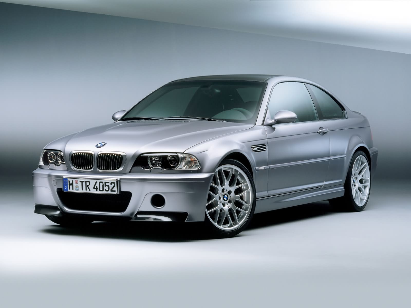 [BMW_M3_CSL_2003_005_75CAC6D1.jpg]