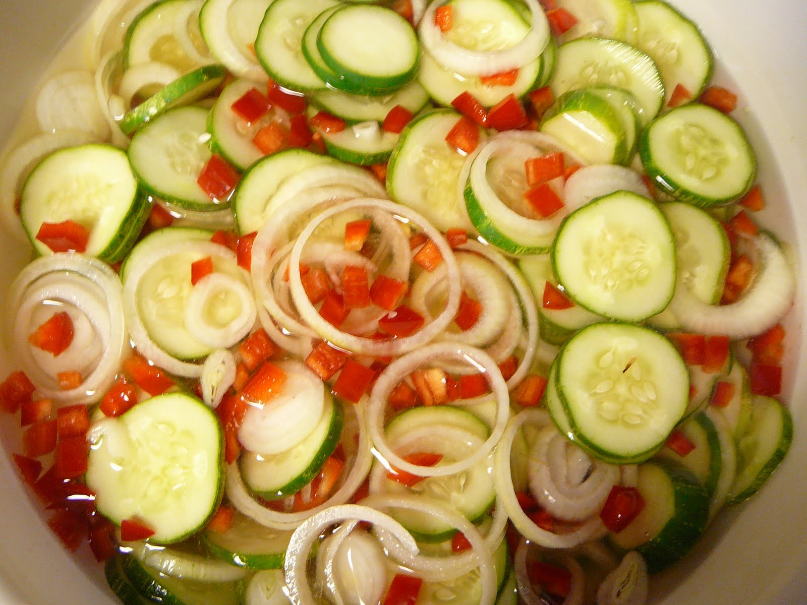 MAMA ZUKE COOKS !! Emeril's Homemade Sweet & Spicy Pickles