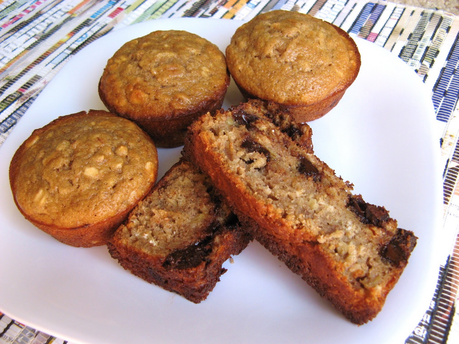 The WellFed Newlyweds Banana Chocolate Chip Oatmeal Bread