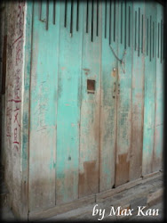 Shop door of Blue House