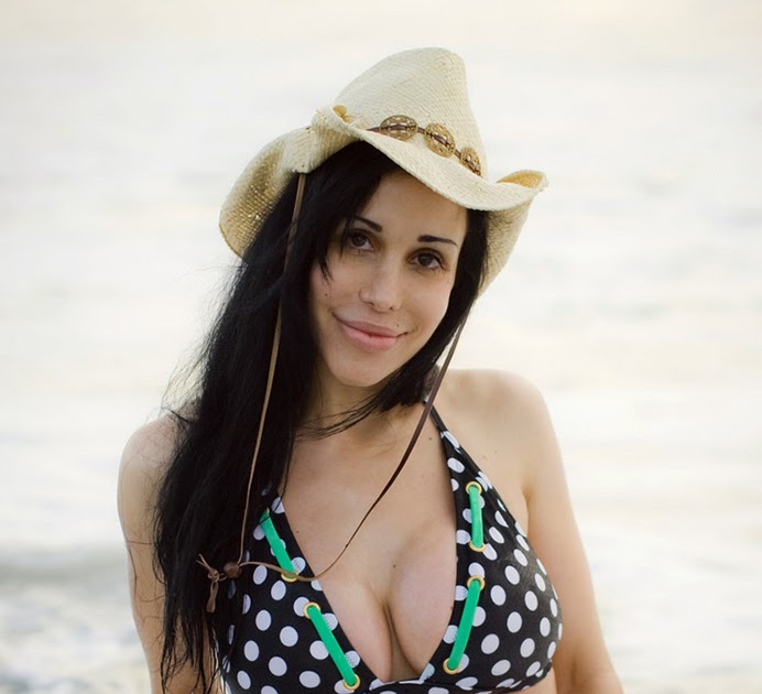 Monica Lewinsky Bikini Photos