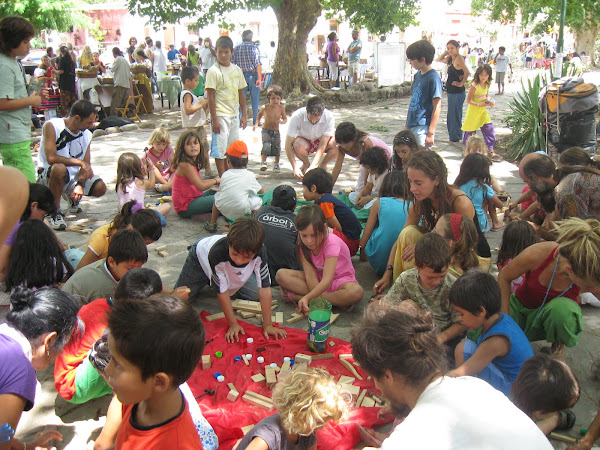 Taller de construccion de juguetes en Villa de las Rosas (Cordoba)
