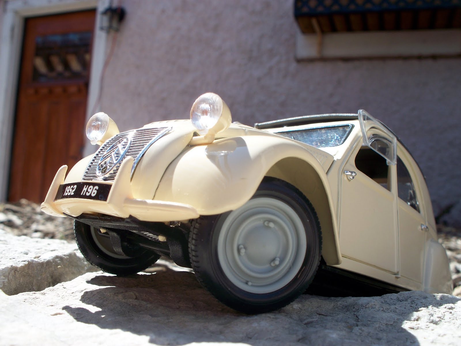 maisto citroen 2cv