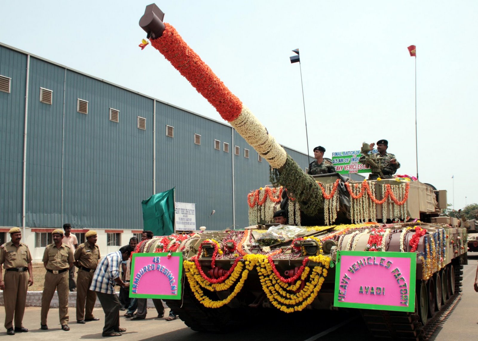 [ARJUN+MARCHING-737000.JPG]